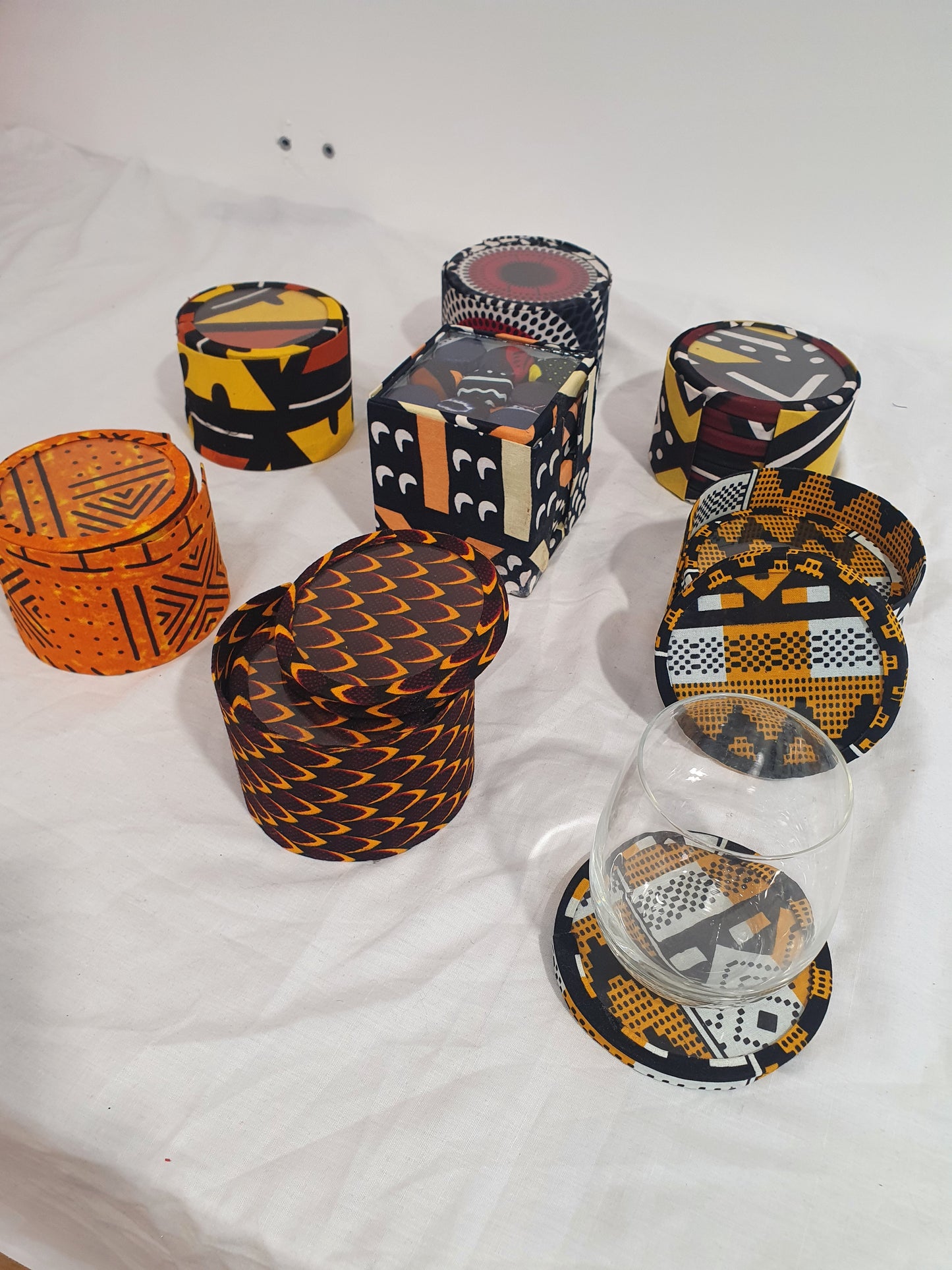 Sous-verres en wax avec boîte – Lot artisanal africain